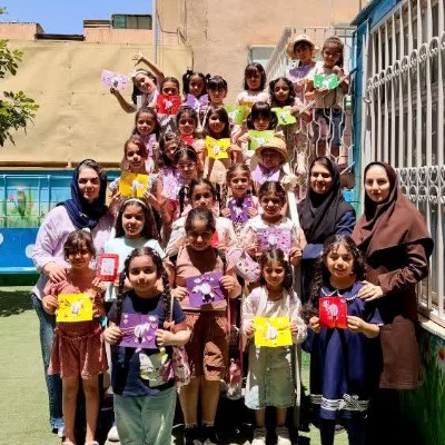 ورکشاپ هنری خلاقیت دست ورزی