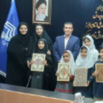 تقدیر دانش آموز منتخب  تهیه کلیپ معلم مهربان من (ثنا۲)