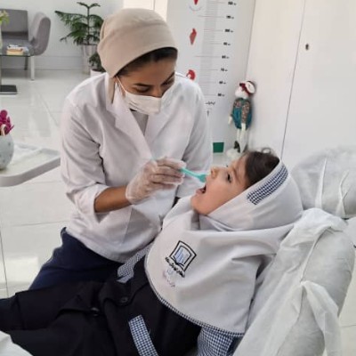 اعزام دانش آموزان پایه اول به دندانپزشکی در مهرادمال